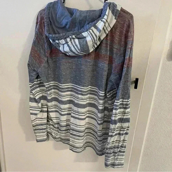 Lions Crest Striped Hoodie - Picture 5 of 6